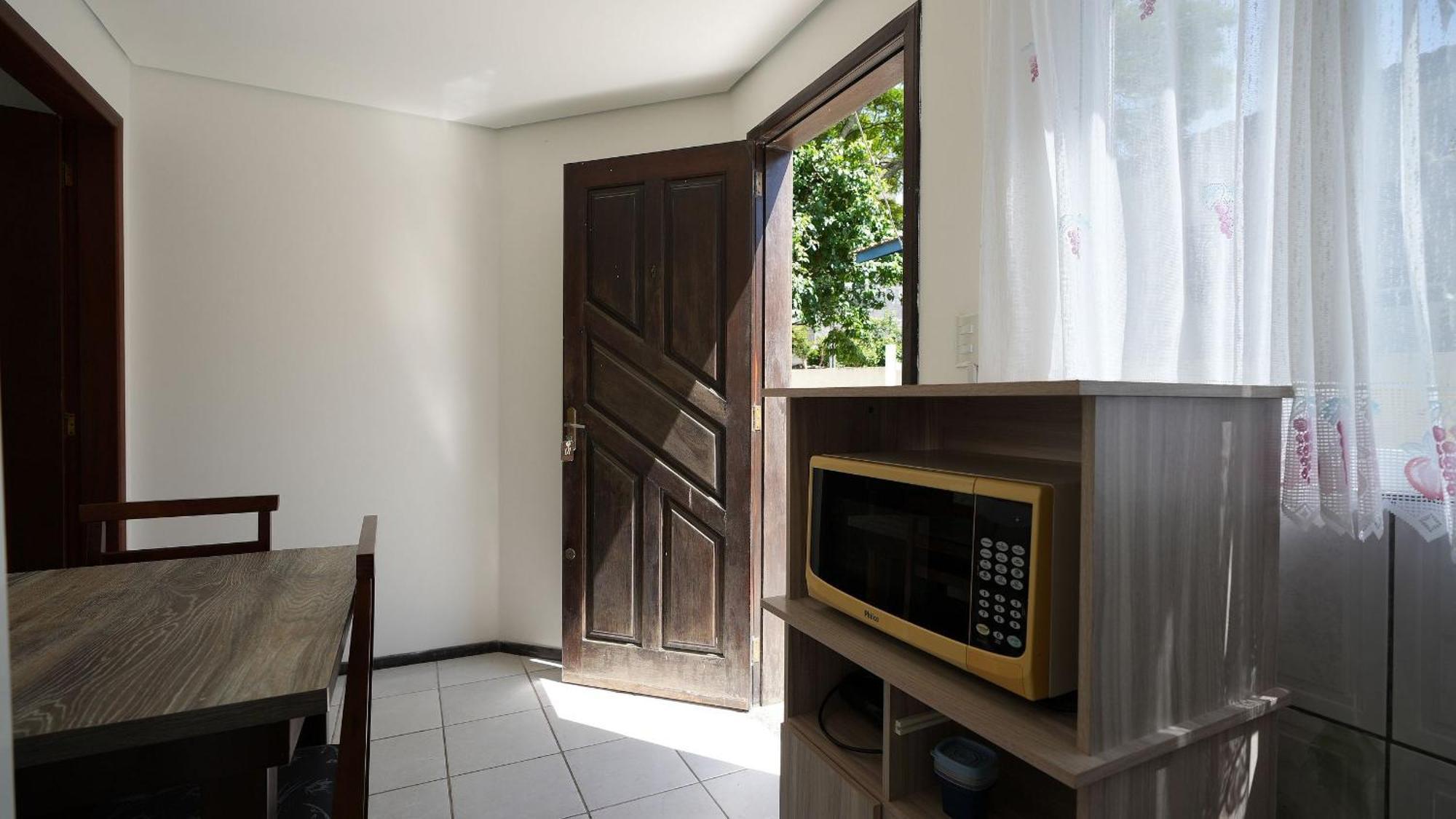 Residencial Adolfo - Mestre Naro 봄비나스 외부 사진