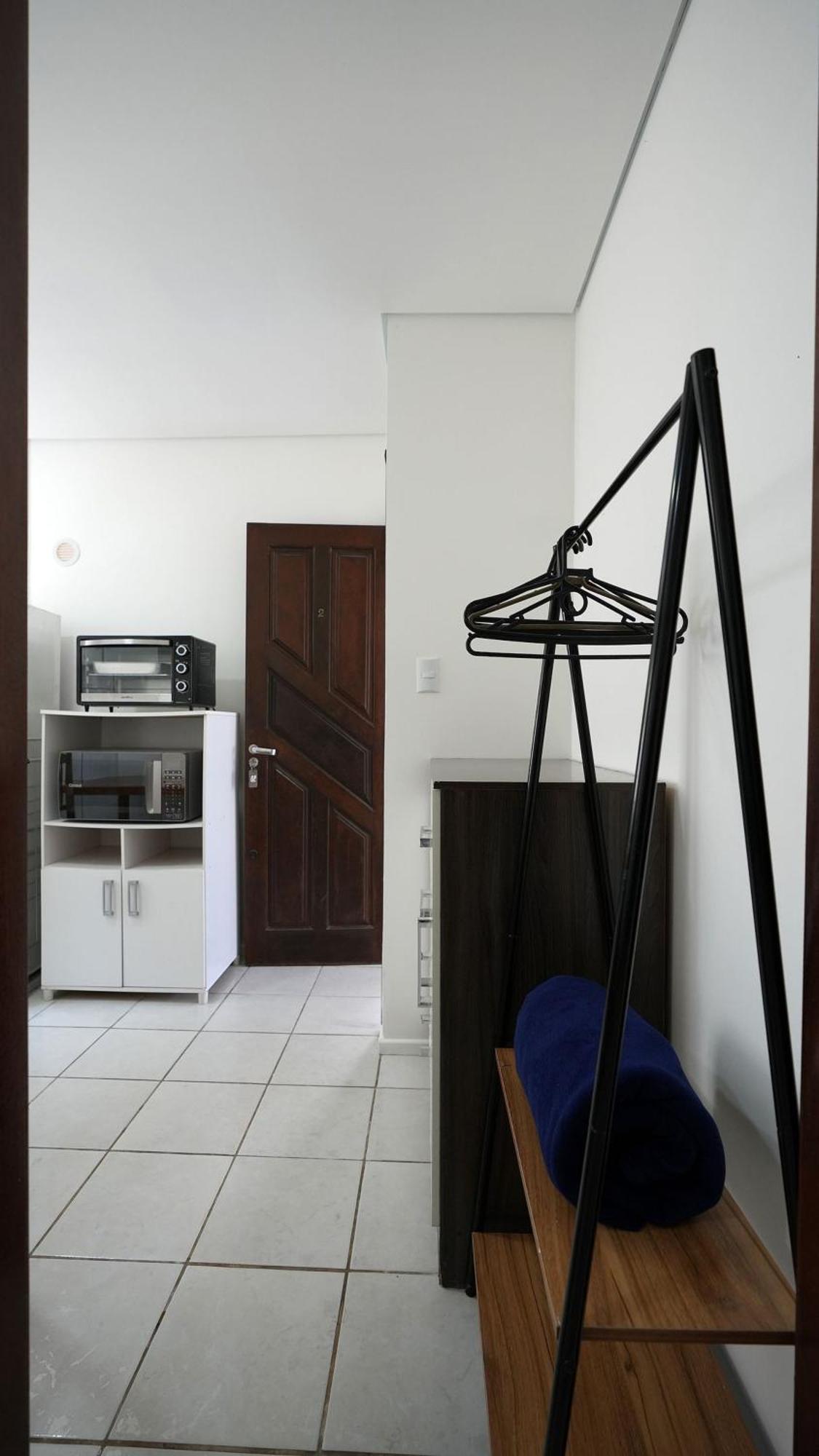 Residencial Adolfo - Mestre Naro 봄비나스 외부 사진