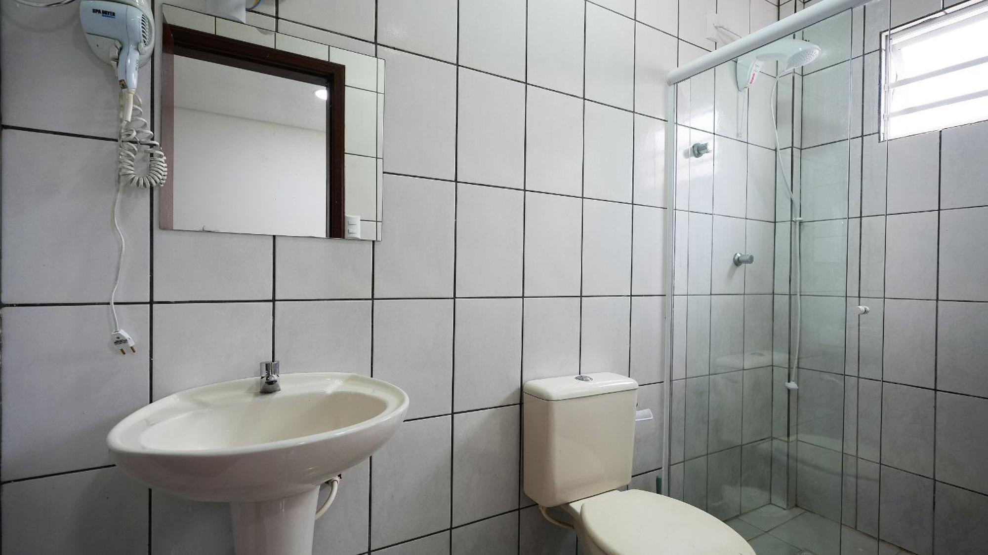 Residencial Adolfo - Mestre Naro 봄비나스 외부 사진