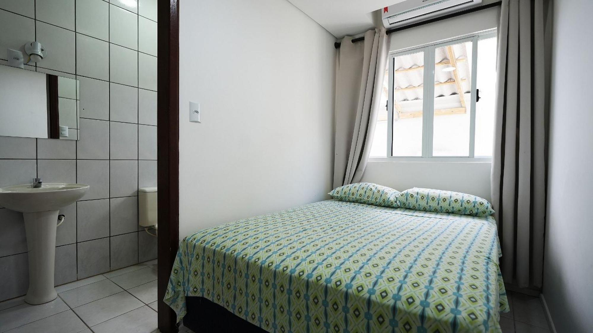 Residencial Adolfo - Mestre Naro 봄비나스 외부 사진
