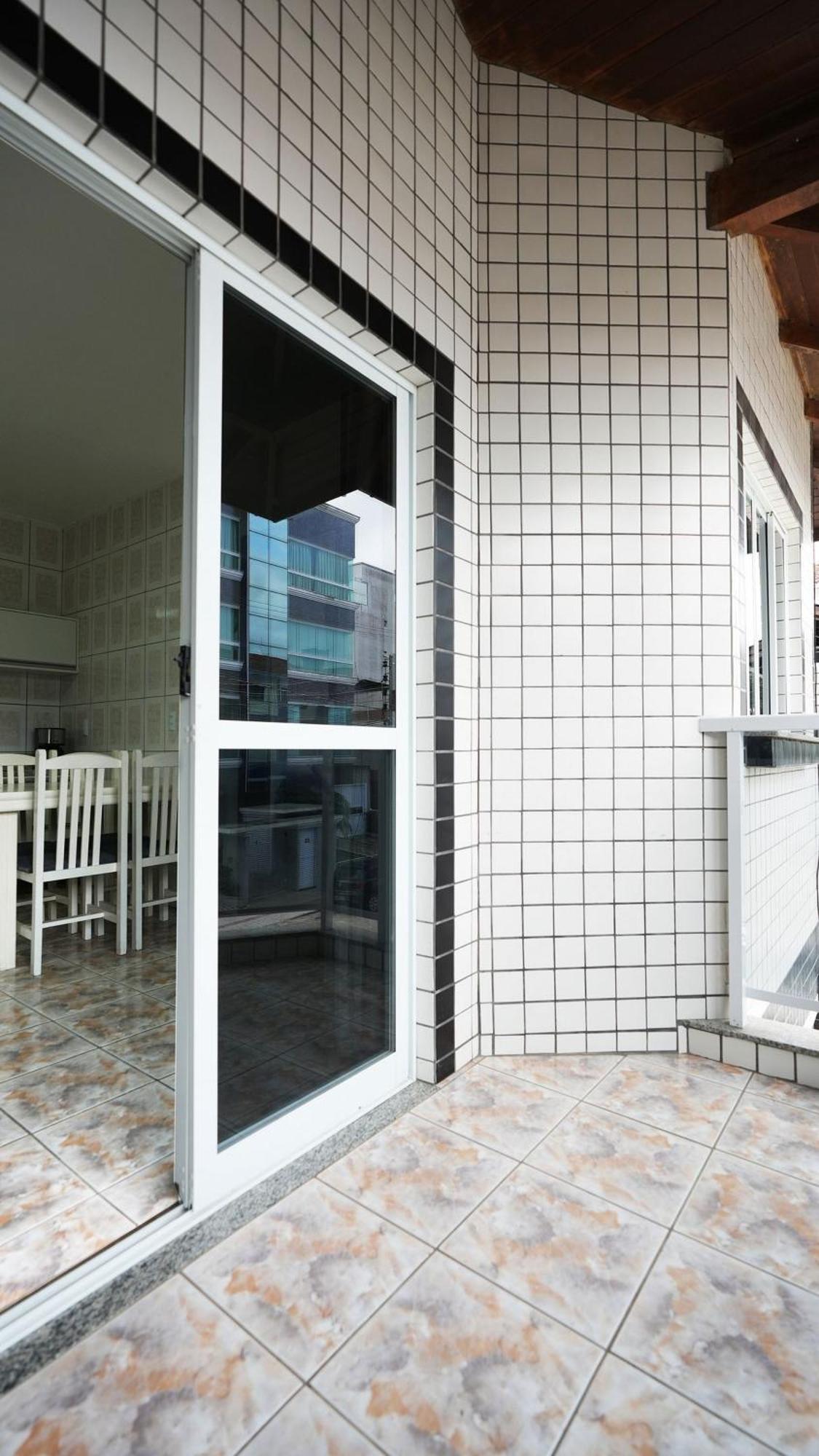 Residencial Adolfo - Mestre Naro 봄비나스 외부 사진