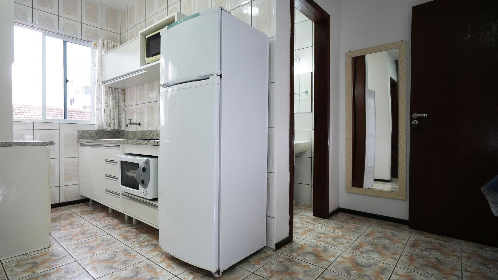Residencial Adolfo - Mestre Naro 봄비나스 외부 사진