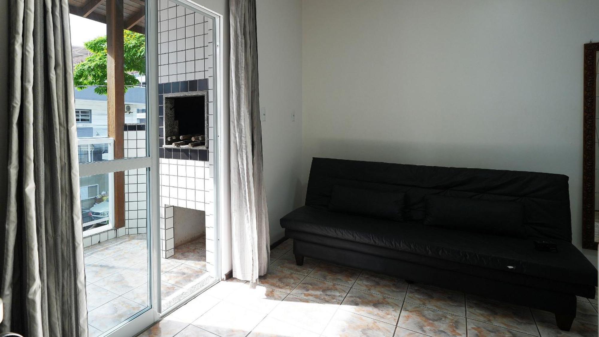 Residencial Adolfo - Mestre Naro 봄비나스 외부 사진