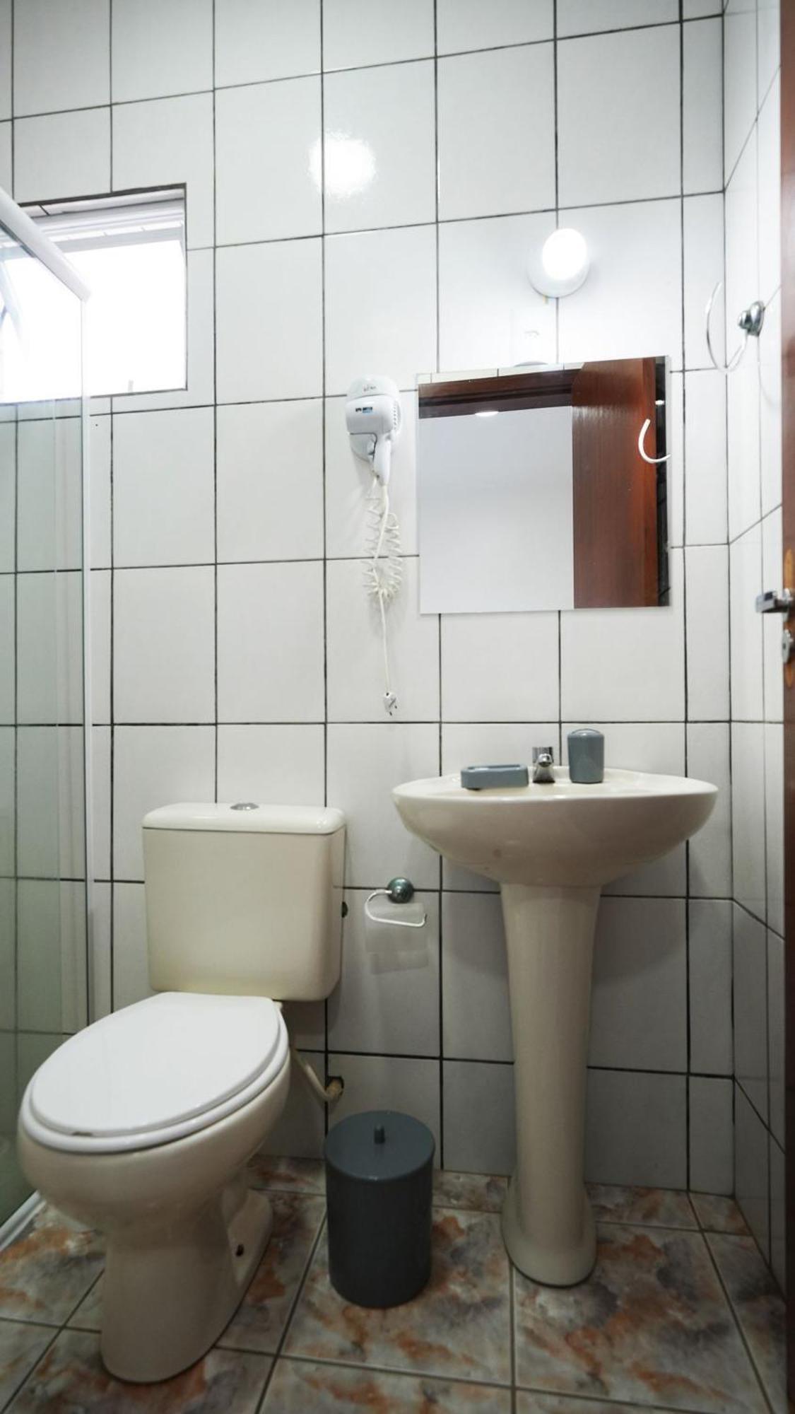 Residencial Adolfo - Mestre Naro 봄비나스 외부 사진
